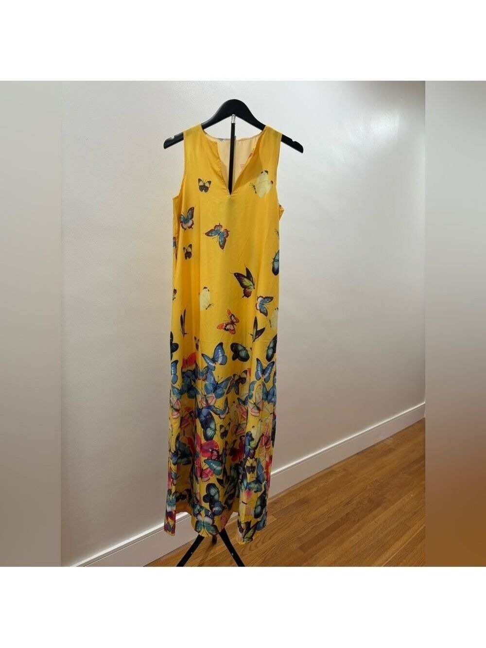 420. Yellow Butterfly Print Sleeveless Maxi Dress